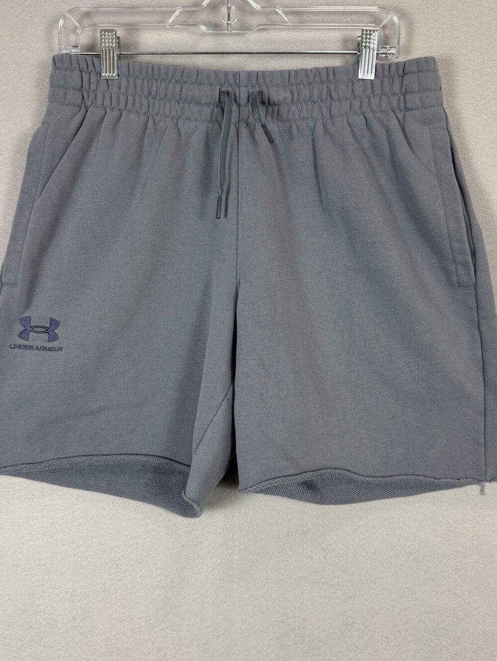 Under Armour Men’s Large Gray Cotton Blend Raw Hem Sweat Shorts Drawstring